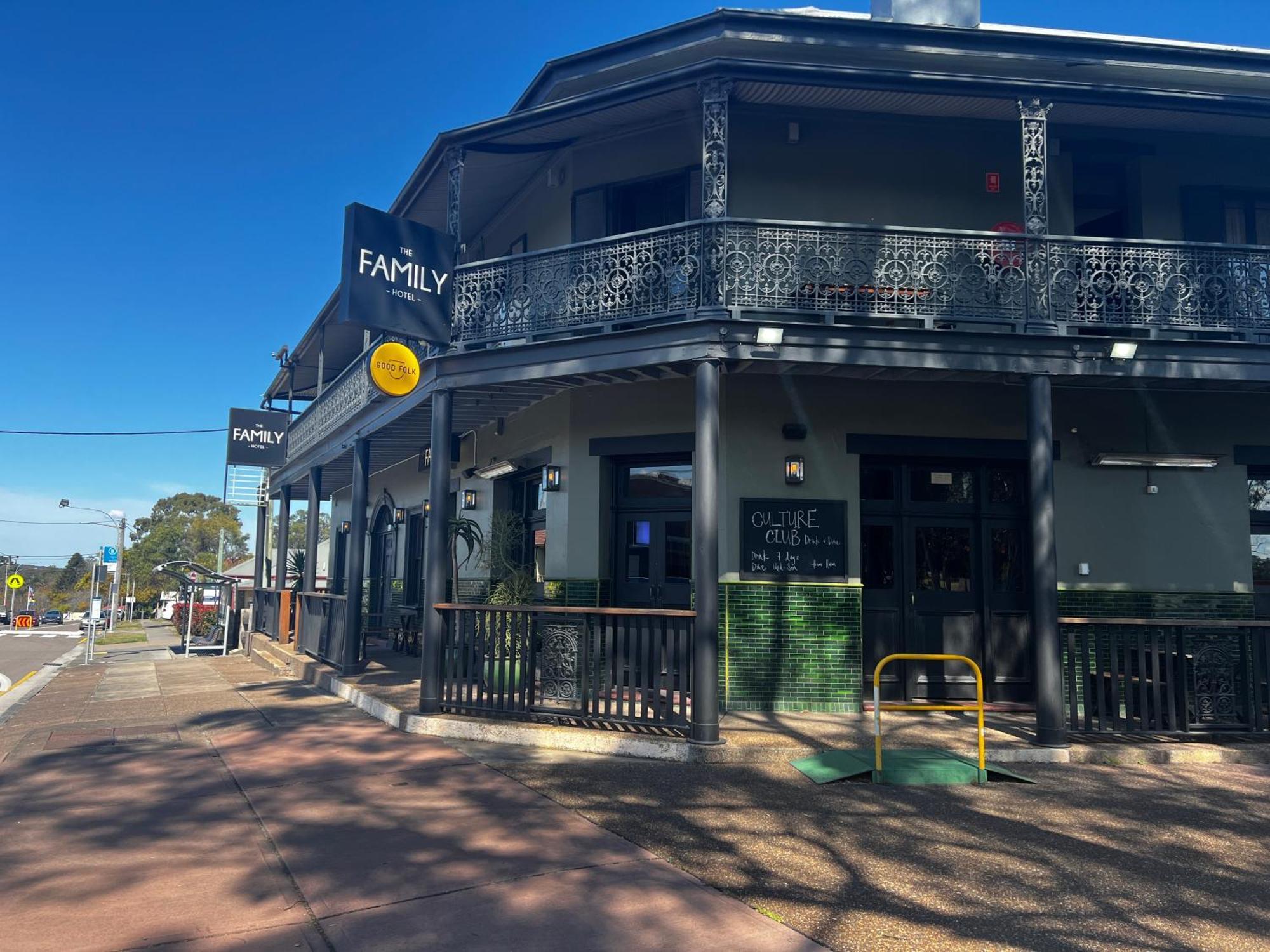 The Family Hotel Maitland Exterior photo